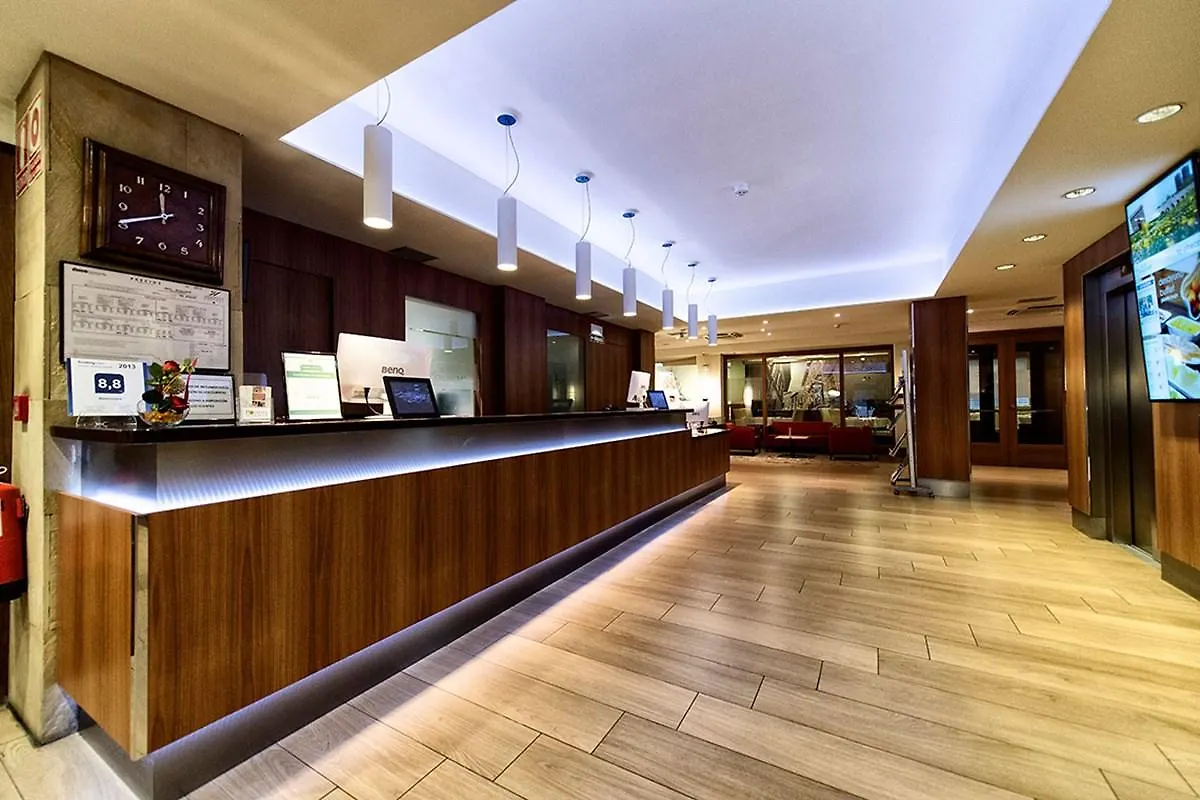 Maisonnave Pamplona Hotel